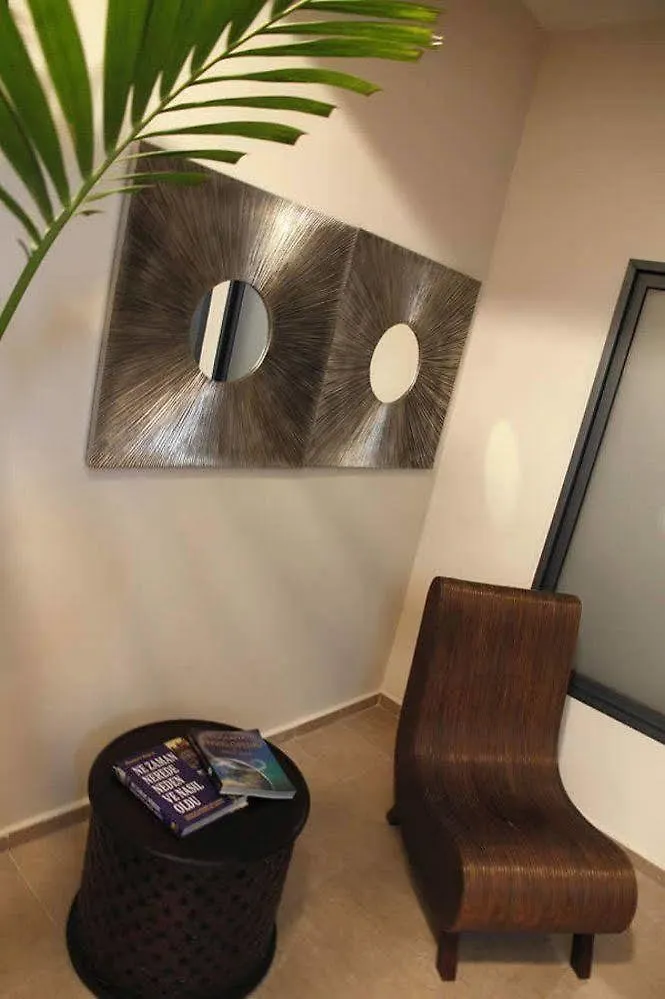 Kondo Suites 4*, Çeşme